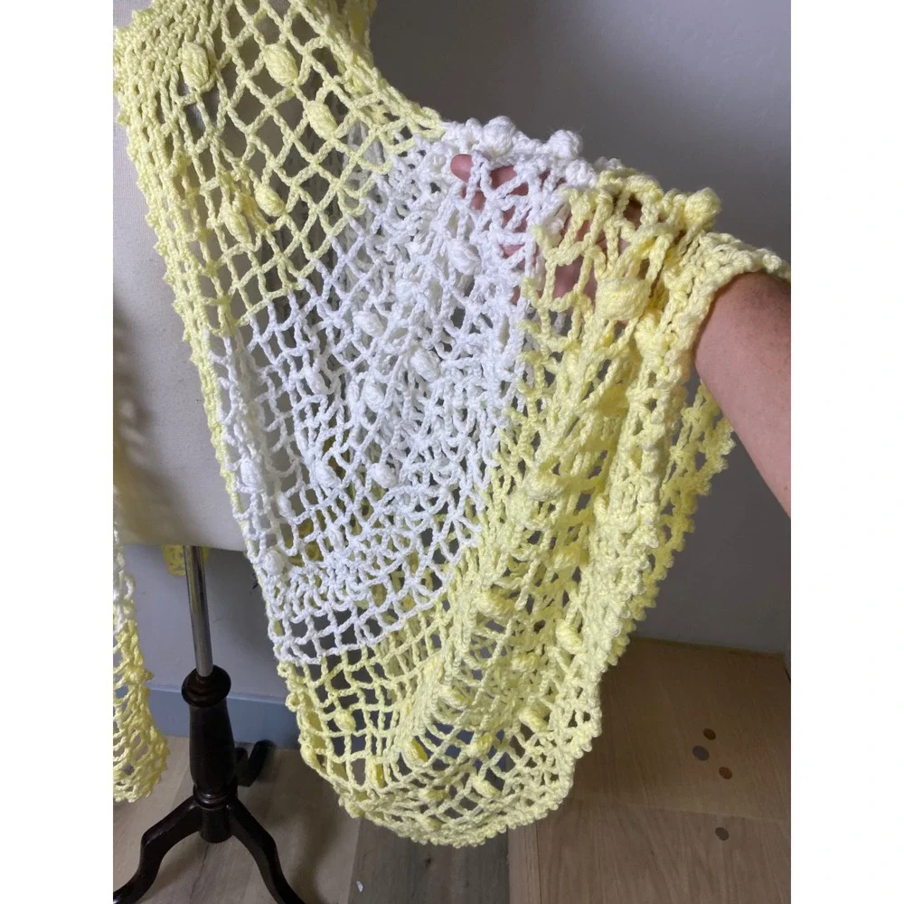 Vintage 60s 70s Crochet Shawl Wrap Yellow White Popcorn Stitch Boho Open Knit